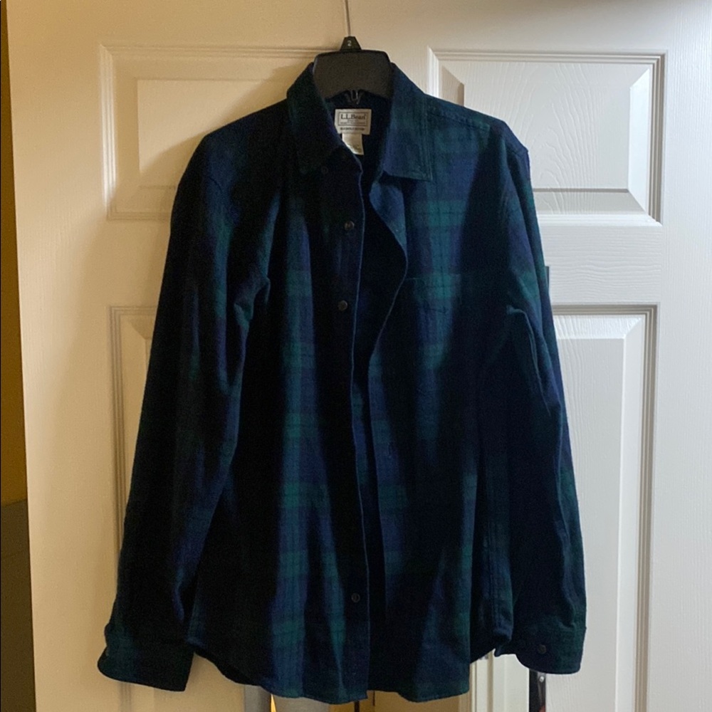 L.L. Bean Scotch Plaid Flannel Shirt Button Down Slightly Fitted Men's Regular